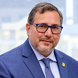 Dr. Juan Pretell